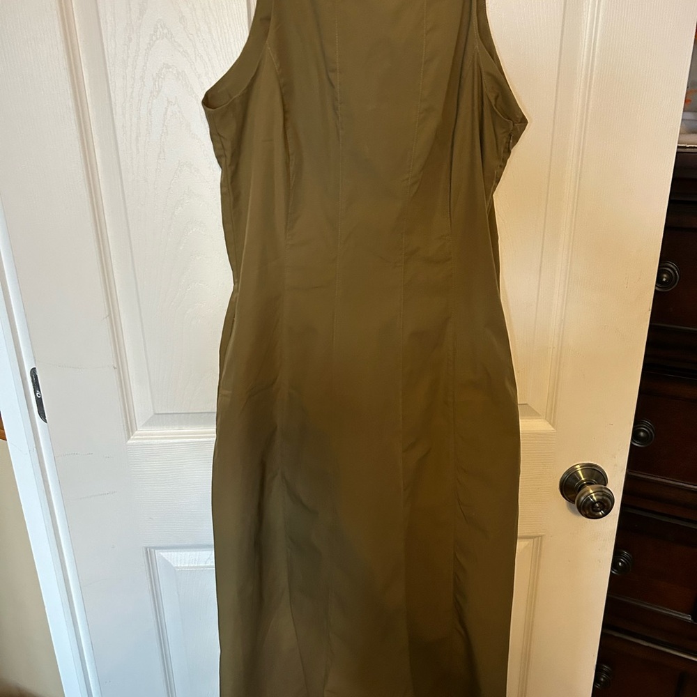 Elegant Olive Green Sleeveless Dress